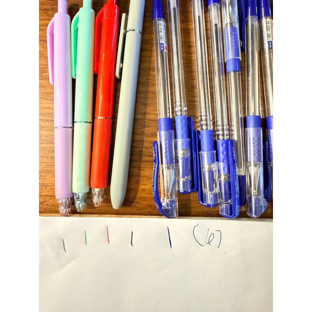 Hiacry 0.7mm Gel Fidget Pens & Cello Techno Tip 0.6mm Ballpoint Pen Lot 17pc
